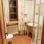 Eichen Schloessl * München