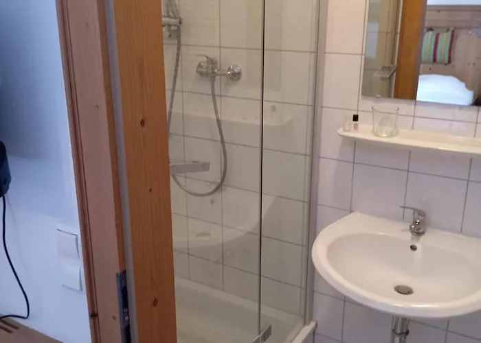 Eichen Schloessl 호텔 *